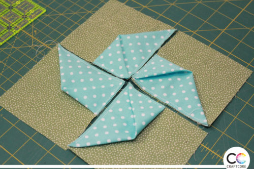 How to Make a 3D Pinwheel | Craftcore