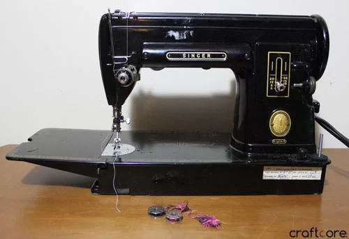 Singer 301 Sewing Machine Showcase